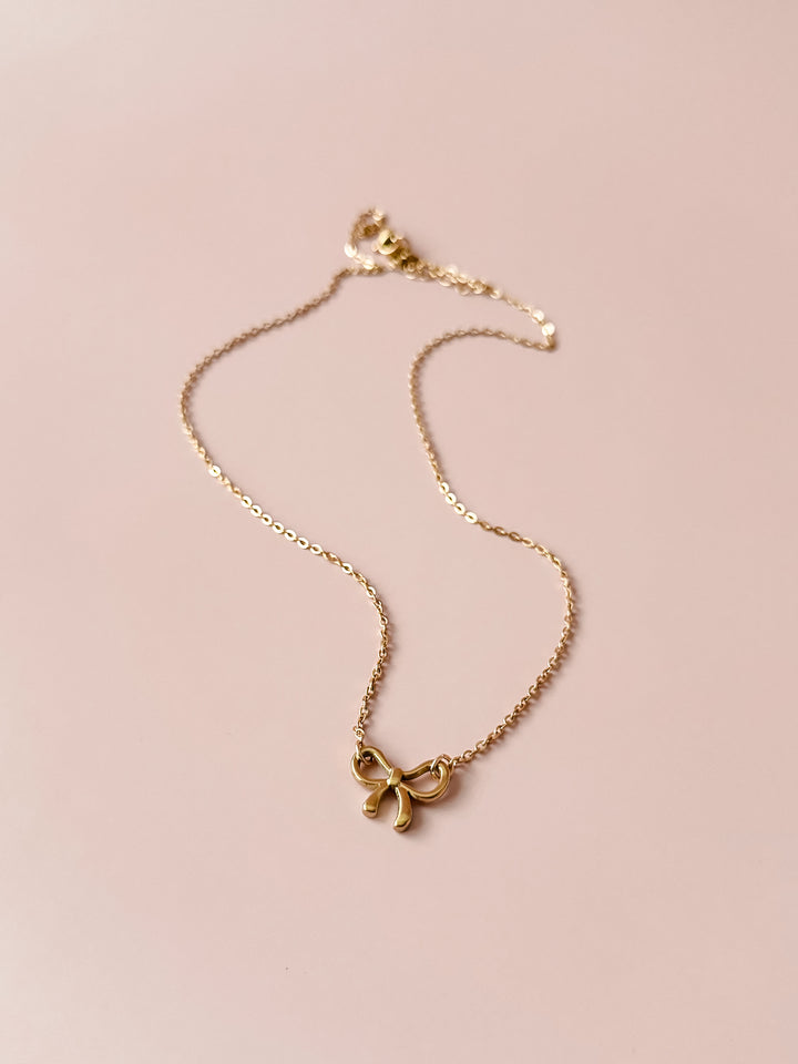 Bow Necklace