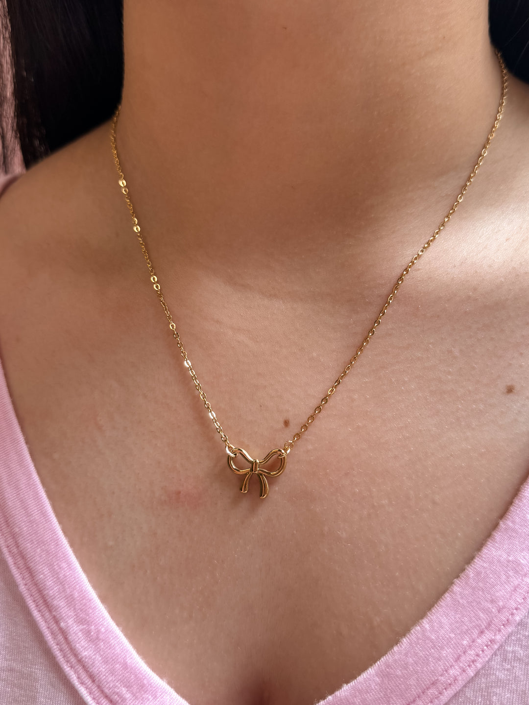 Bow Necklace