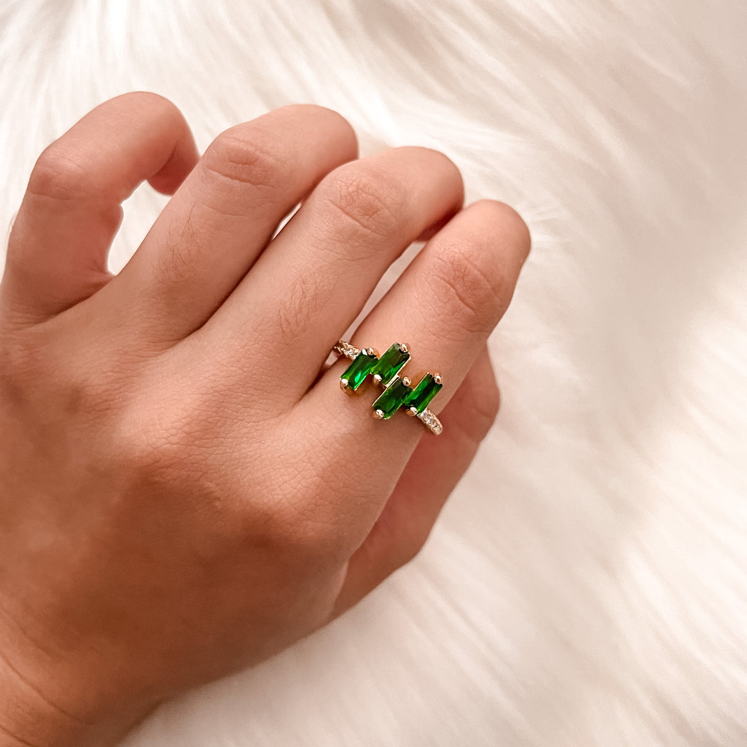 anillo esmeralda